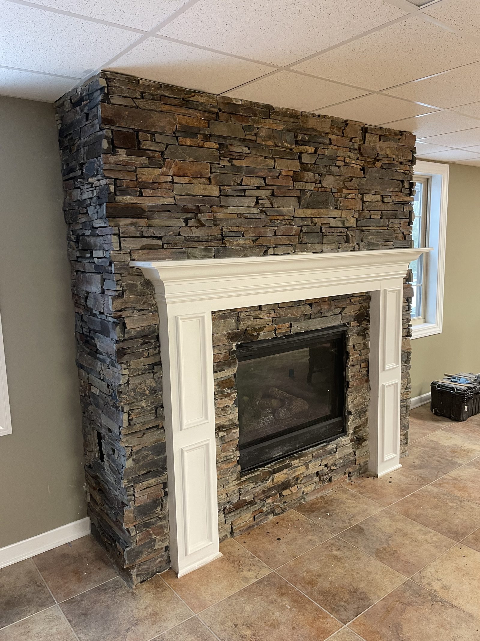 Fireplace surround and mantel remodel in Lake County Ohio